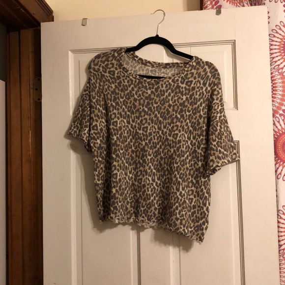 American Eagle Outfitters Tops - 3/$25 Leopard ae top